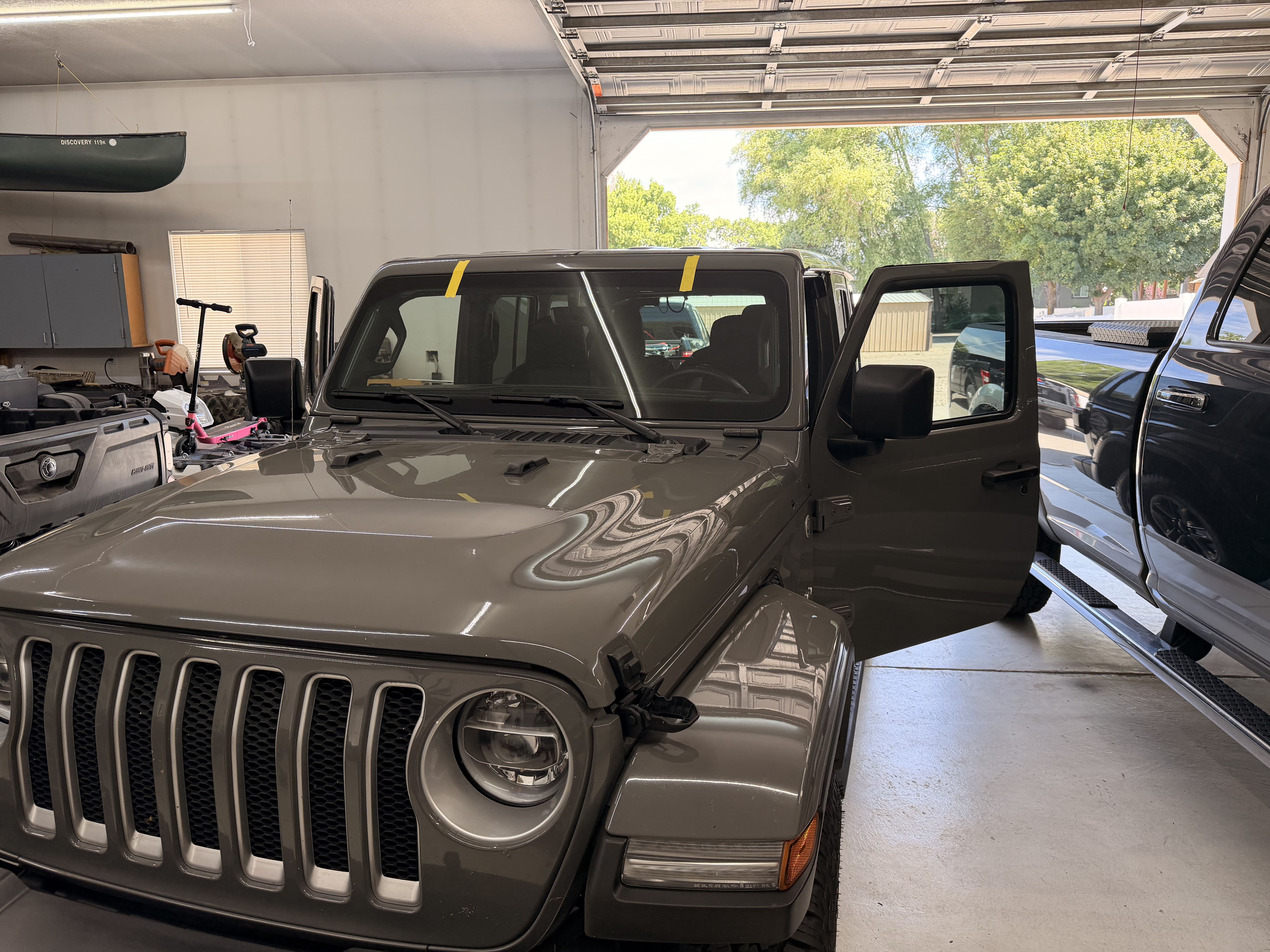 Jeep inside a workshop during windshield service